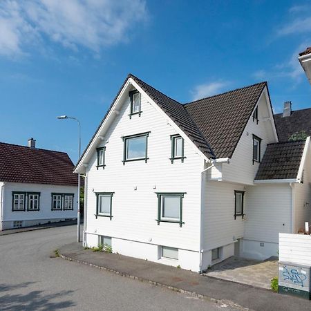 Practical Basement Apt With All Home Comforts Close To City Centre Ставангер Екстериор снимка