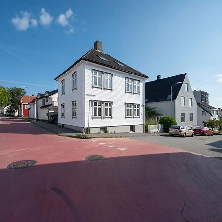 Practical Basement Apt With All Home Comforts Close To City Centre Ставангер Екстериор снимка