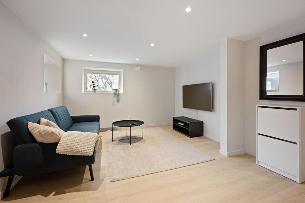 Practical Basement Apt With All Home Comforts Close To City Centre Ставангер Екстериор снимка