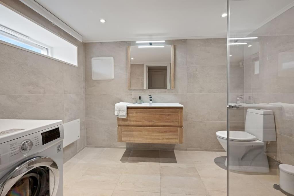 Practical Basement Apt With All Home Comforts Close To City Centre Ставангер Екстериор снимка