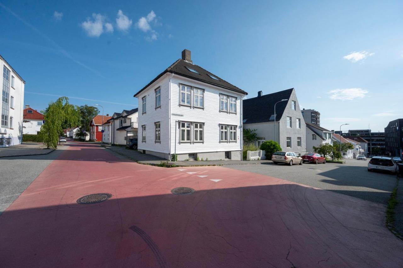 Practical Basement Apt With All Home Comforts Close To City Centre Ставангер Екстериор снимка
